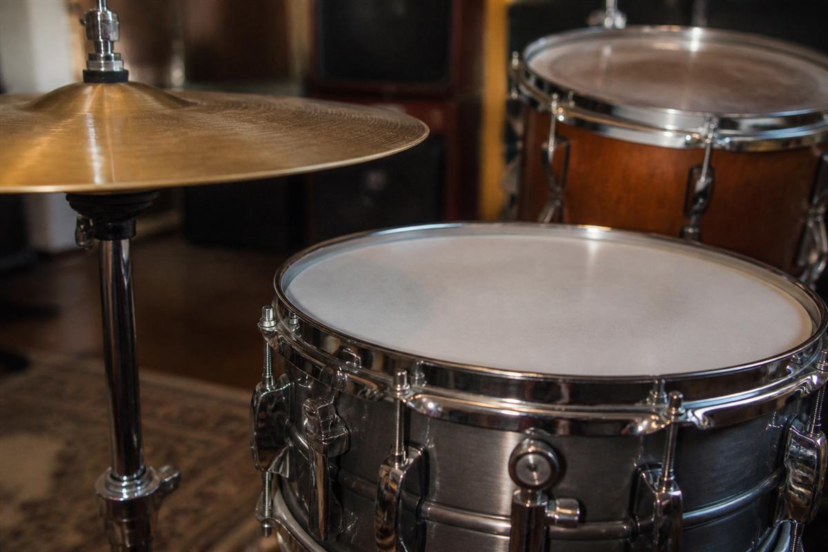 Close view of a snare rim and chrome hoop